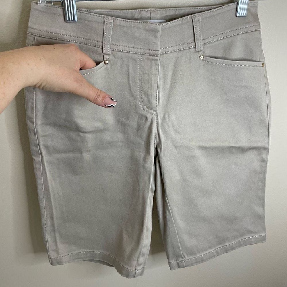 Cache| Bermuda| shorts| Has stretch| Thick material - Picture 11 of 11